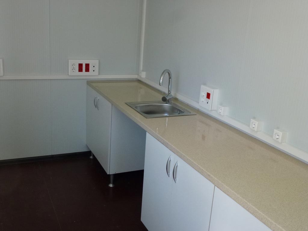 Transformación Contenedores en Laboratorio Móvil