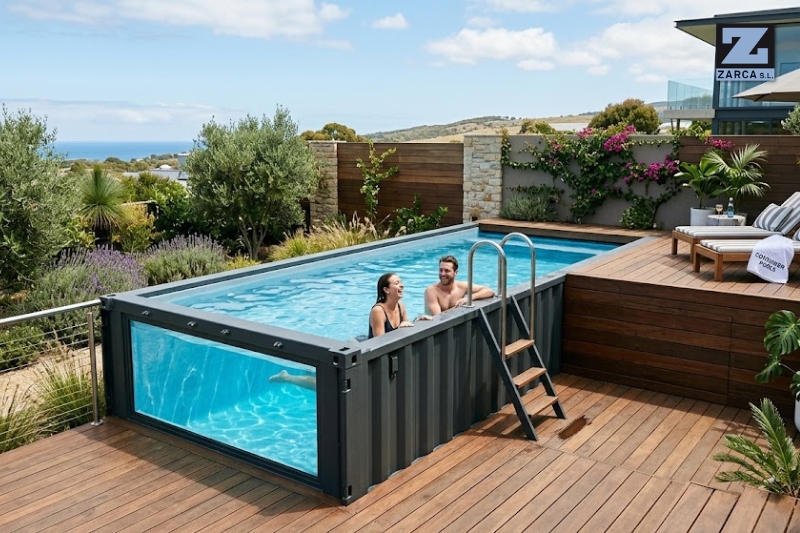piscinas con contenedores marítimos